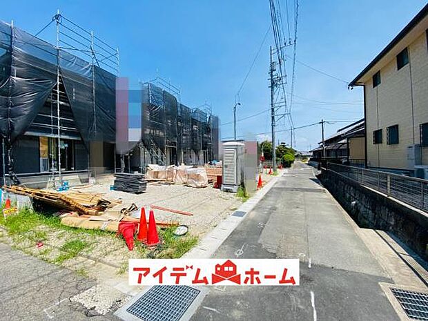 前面道路 平日・土日問わずご案内致します!お気軽にお問合わせ下さい♪