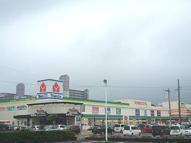 ヨシヅヤ 新稲沢店(1316m)