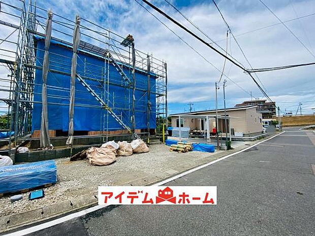 1号棟　外観写真 平日・土日問わずご案内致します！お気軽にお問合わせ下さい 