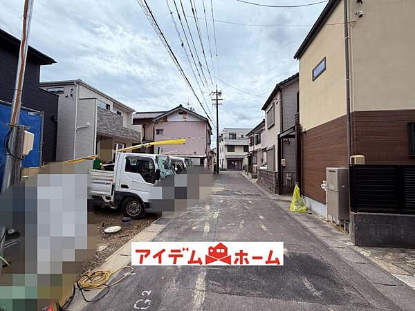 前面道路 平日・土日問わずご案内致します！お気軽にお問合わせ下さい♪