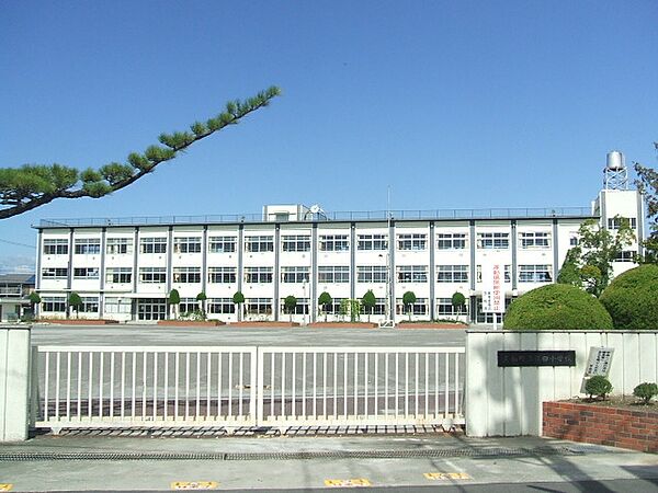 あま市立篠田小学校（930m）