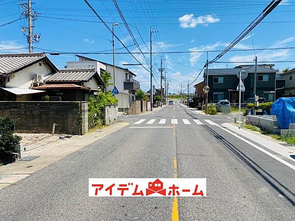 前面道路 平日・土日問わずご案内致します！お気軽にお問合わせ下さい♪