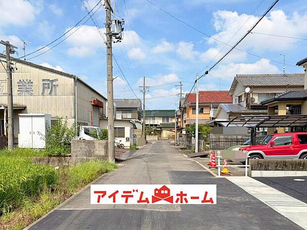 前面道路 平日・土日問わずご案内致します!お気軽にお問合わせ下さい♪