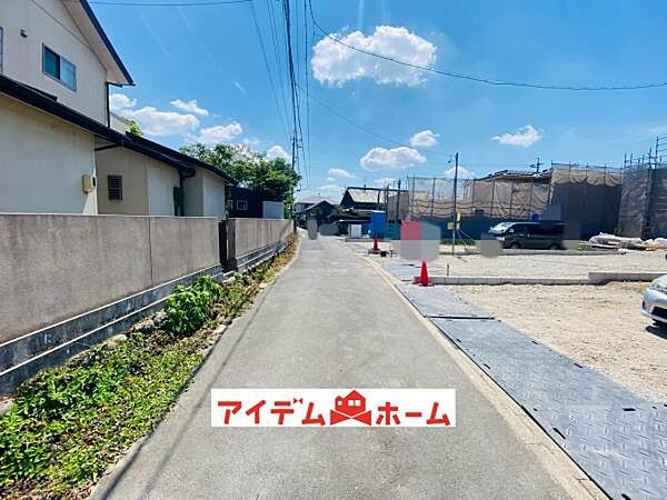 前面道路 平日・土日問わずご案内致します！お気軽にお問合わせ下さい♪