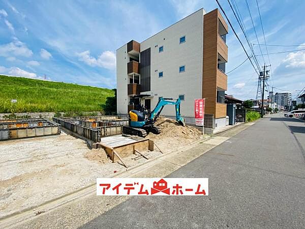 1号棟　外観写真 平日・土日問わずご案内致します！お気軽にお問合わせ下さい♪