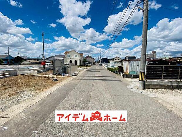 前面道路 平日・土日問わずご案内致します!お気軽にお問合わせ下さい♪