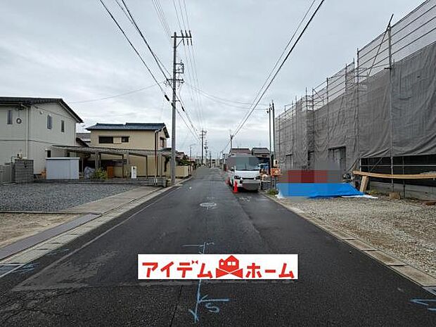 前面道路 平日・土日問わずご案内致します!お気軽にお問合わせ下さい♪