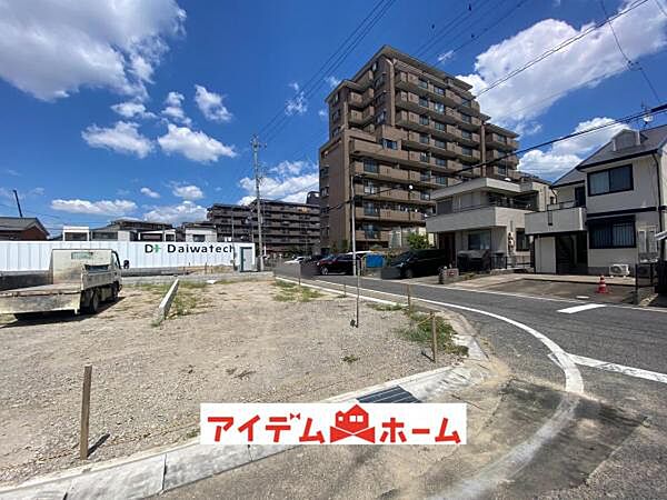 2号棟　外観写真 平日・土日問わずご案内致します！お気軽にお問合わせ下さい♪