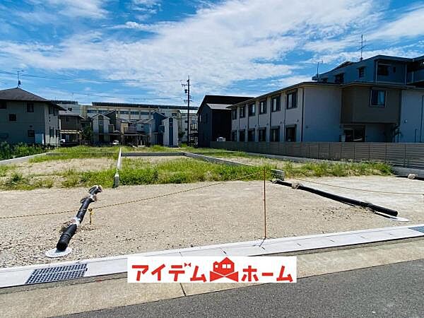 2号棟　外観写真 平日・土日問わずご案内致します！お気軽にお問合わせ下さい♪