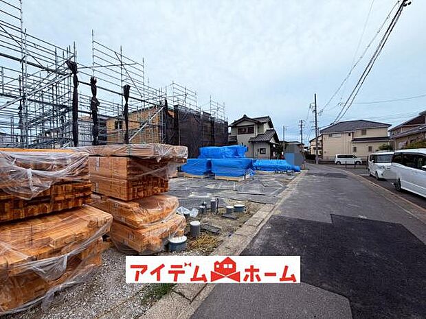 前面道路 平日・土日問わずご案内致します!お気軽にお問合わせ下さい♪