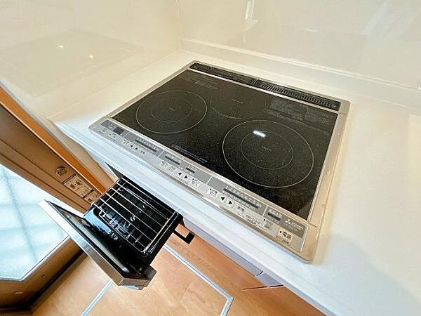 休日、平日問わずお気軽にお問合せくださいませ。