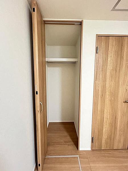 休日、平日問わずお気軽にお問合せくださいませ。