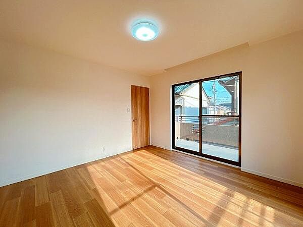 休日、平日問わずお気軽にお問合せくださいませ。