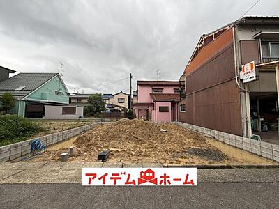 外観:A号棟 外観写真 平日・土日問わずご案内致します!お気軽にお問合わせ下さい♪ 外観:A号棟 外観写真 平日・土日問わずご案内致します!お気軽にお問合わせ下さい♪