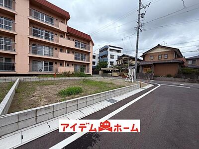 外観:1号棟 外観写真 平日・土日問わずご案内致します!お気軽にお問合わせ下さい♪ 外観:1号棟 外観写真 平日・土日問わずご案内致します!お気軽にお問合わせ下さい♪