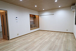 シャルムＡ棟 102 2階1LDKのリビング/ダイニング