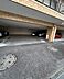 駐車場：敷地内駐車場（平置き）
