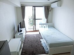 プチメゾン白金 3階ワンルームのリビング/ダイニング