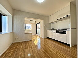 東急目黒線 西小山駅 徒歩5分の賃貸マンション 4階1DKのリビング/ダイニング