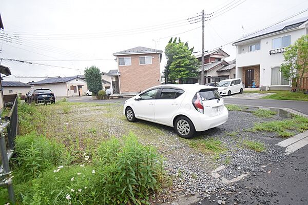 画像14:駐車場