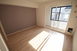 ピープル 8 105号室 1階1Kのリビング/ダイニング