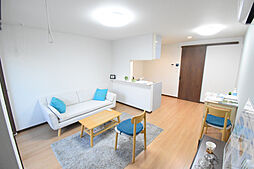 ジャヌー元今泉 301号室 3階1LDKのリビング/ダイニング