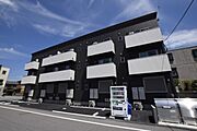 江曽島駅より徒歩1分 築7年11ヶ月 3階建の賃貸物件