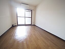 アーバンヴィレッジ武庫之荘 405 4階1Kのリビング/ダイニング