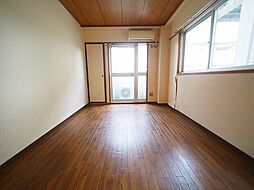 ロイヤルコート東園田 202 2階1DKのリビング/ダイニング