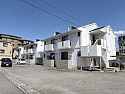 ホワイトヴィラ2番館 1階 築34年の賃貸物件