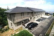 六麓荘ヒルズE棟 1階 築6年1ヶ月の賃貸物件