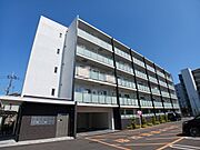 伊丹駅よりバス9分 徒歩11分 3階 築2年7ヶ月の賃貸物件