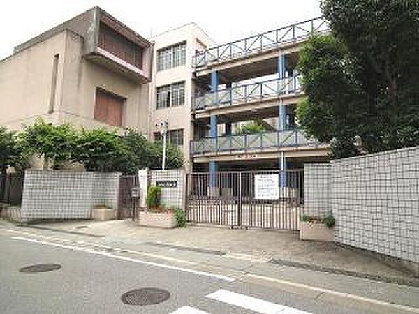 画像26:中学校「尼崎市立小園中学校まで1699m」