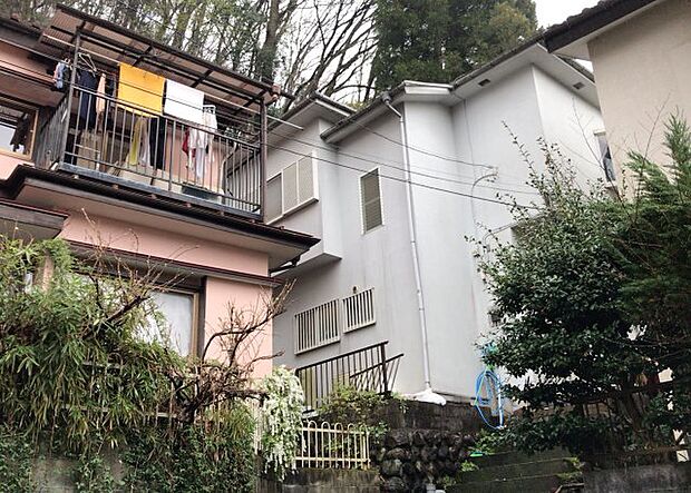 田園風景が味わえる土地に住みたい！海や山の見える自然豊かな土地に住みたい！などご要望に併せて当社営業がご提案させて頂きます。当社が抱えている数ある物件の中からお客様が納得する1件を一緒に探しましょう！