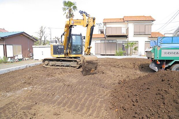 家を建てる前提で土地を探している場合、地盤の丈夫さは譲れない条件の一つです。地盤が脆弱だと追加工事が必要となります。また、過去に地盤沈下や液状化現象を起こした土地は、できるだけ避けた方がいいでしょう。