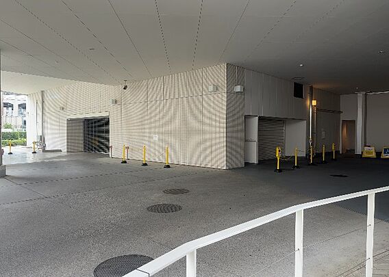 駐車場と明記さ...