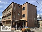 伊予三島駅より徒歩7分 築23年2ヶ月 3階建の賃貸物件