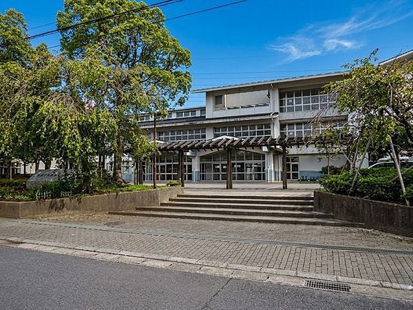 佐倉市立根郷中学校 2656m