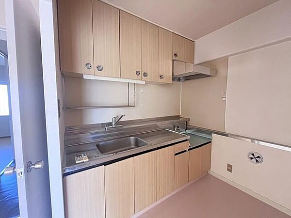 独立型のキッチンは集中して作業できますね！
