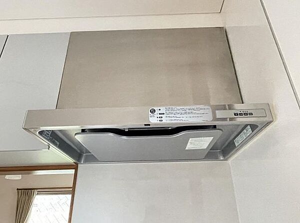 薄型のレンジフードはお手入れ簡単！換気もバッチリです