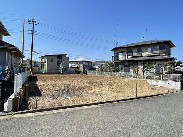 2面道路で陽当り・通風良好、お日様の光たっぷり