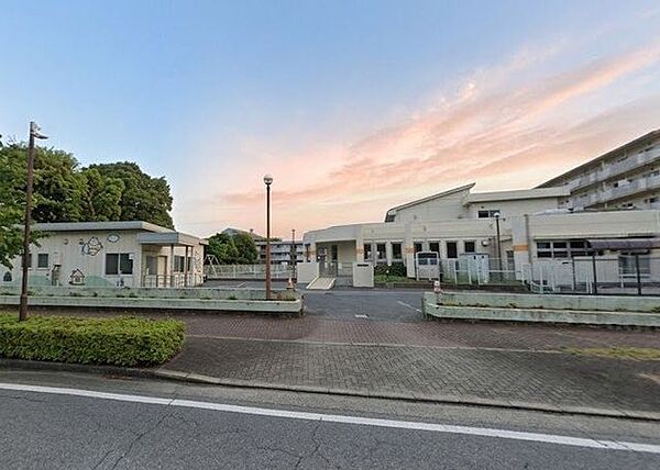 西の原保育園 徒歩10分。 750m