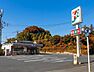 周辺：セブンイレブン成田ウイング土屋店 徒歩12分。 960m
