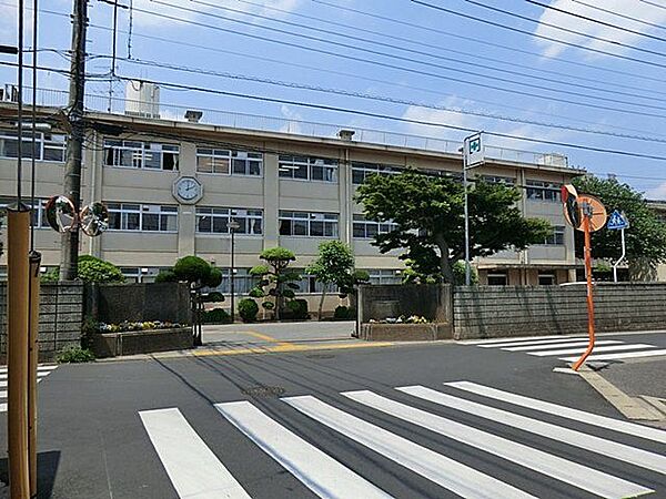 佐倉市立志津中学校 徒歩14分。 1085m