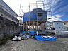外観：閑静な住宅街で陽光が差し込む立地です