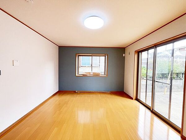 居心地良く、ご家族皆がゆったり寛げる憩いのリビングルーム