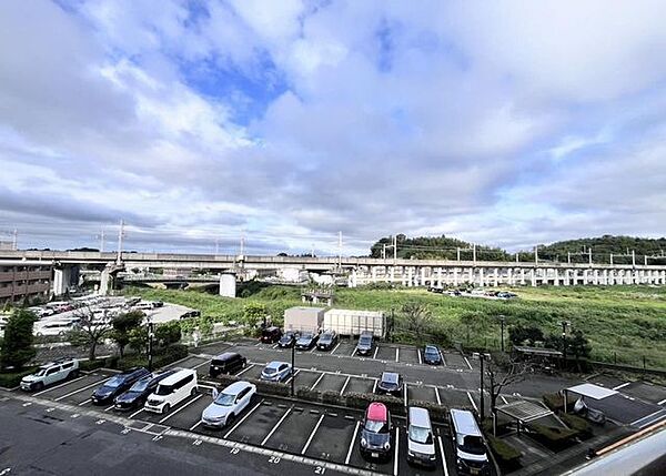 平面駐車場