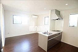 ジュネス丸山台（ジュネスマルヤマダイ） 2階1LDKのリビング/ダイニング