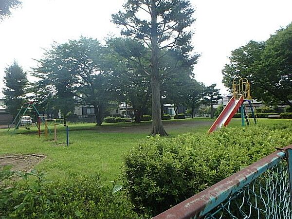 画像17:公園「三ノ久保児童公園まで210m」