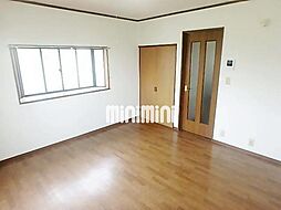 プレシオI 2階1Kのリビング/ダイニング